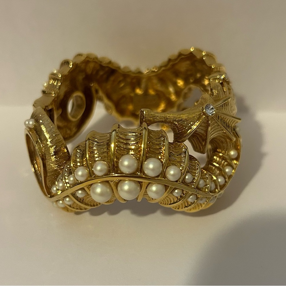 Kate Spade Seahorse Gold Bracelet - Picture 3 of 5